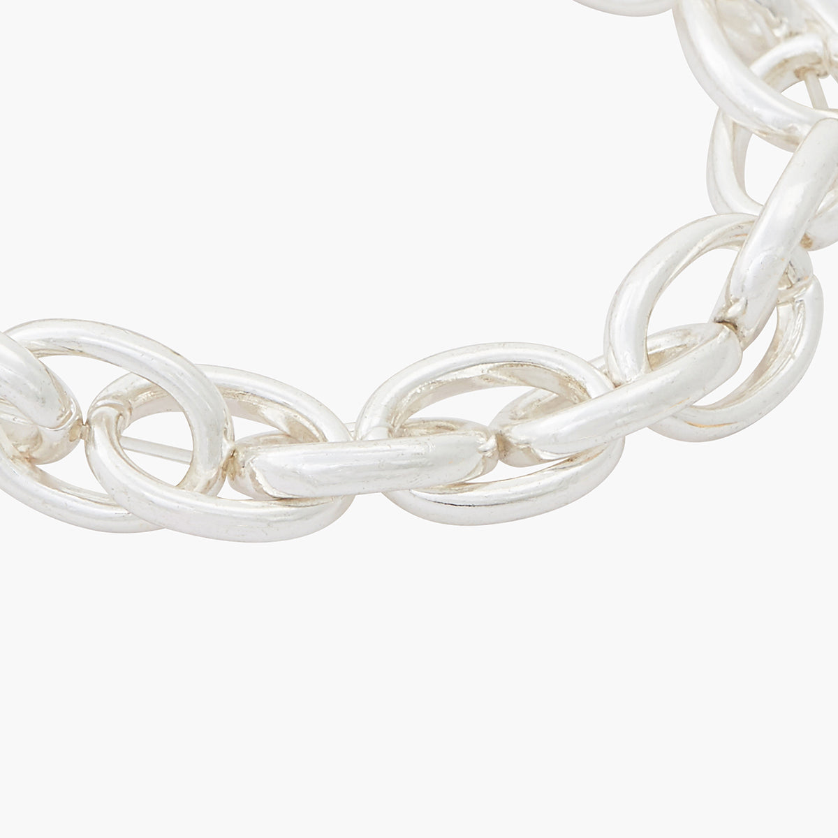Bracelet à maillons argentés