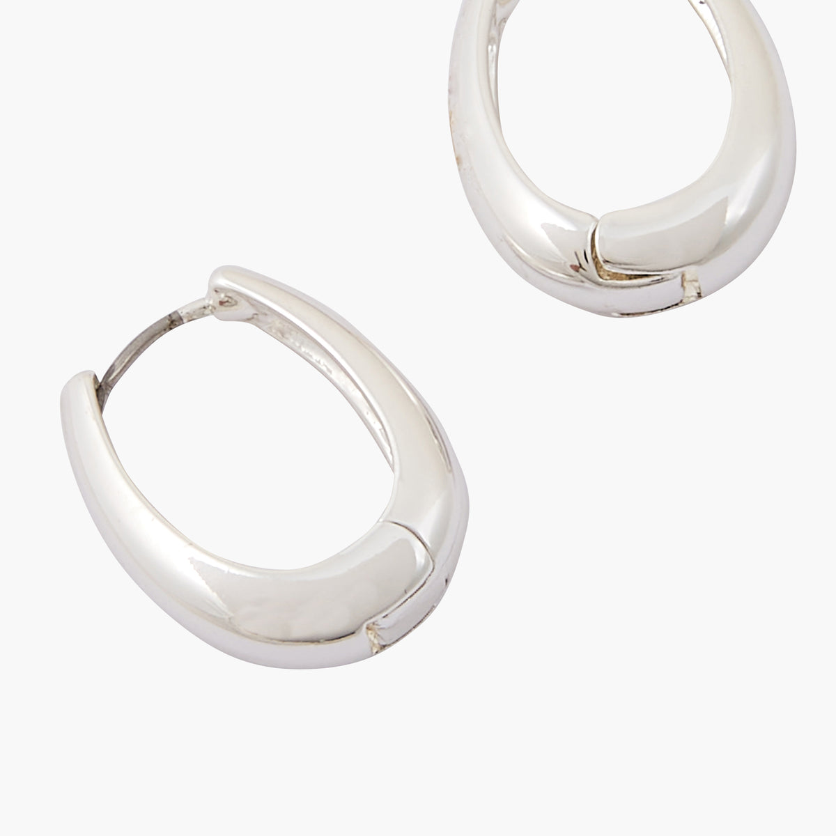 Petites créoles épaisses argenté