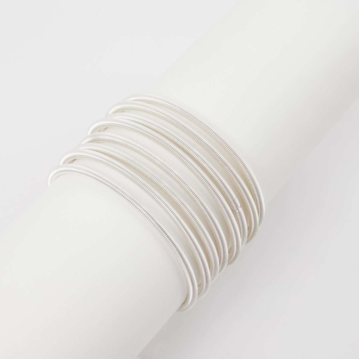 Set de 8 bracelets ressorts argentés