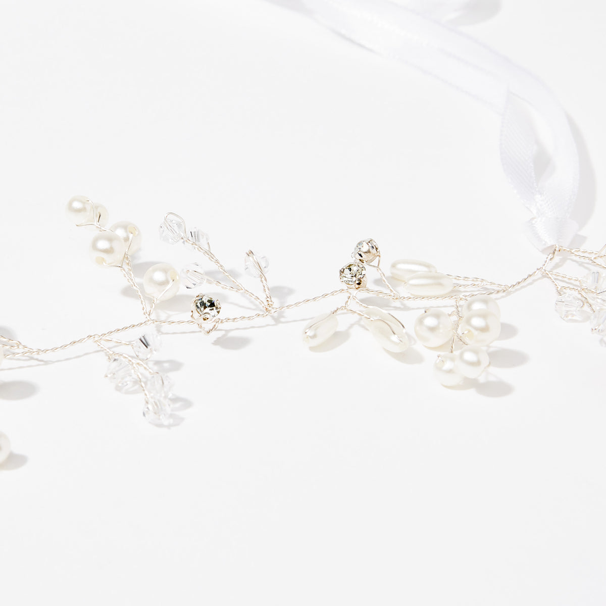 Couronne de fleur en ruban - blanc