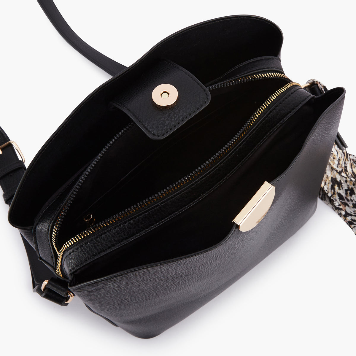 Sac carré noir à bandoulière avec foulard