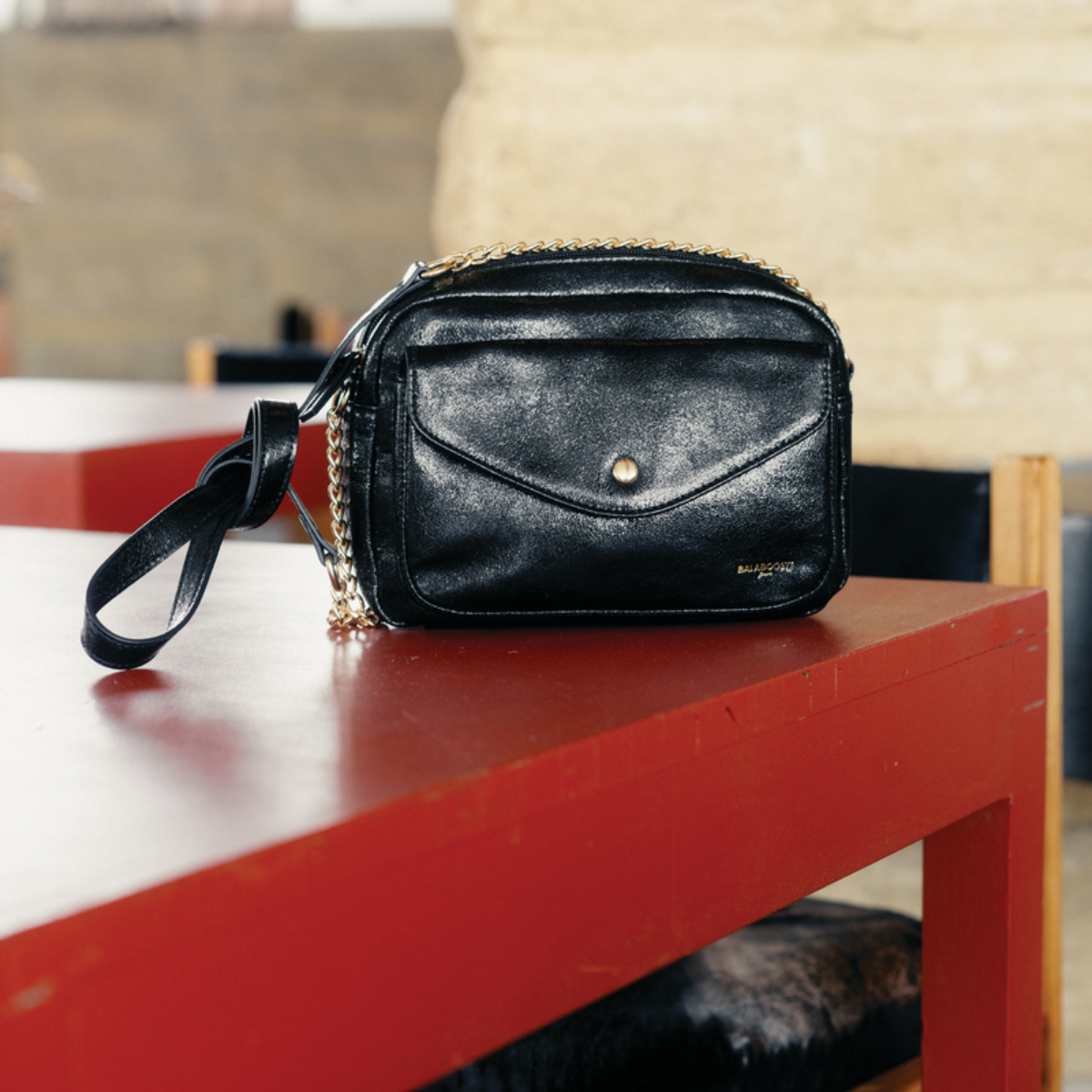 Sac à bandoulière métallisé noir