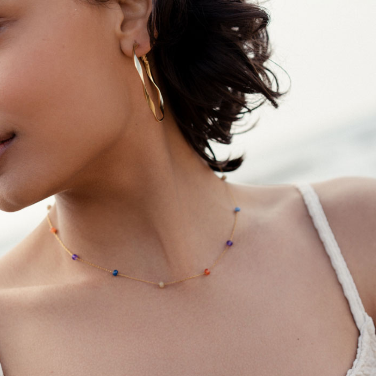 Collier fin acier inoxydable perles à facettes multicolores