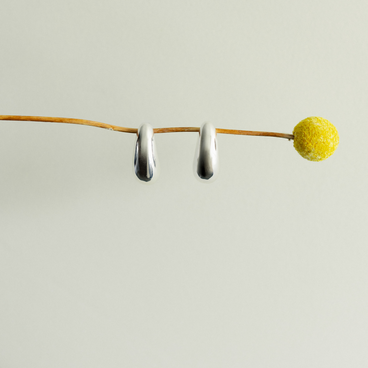 Boucles d'oreilles goutte argentées