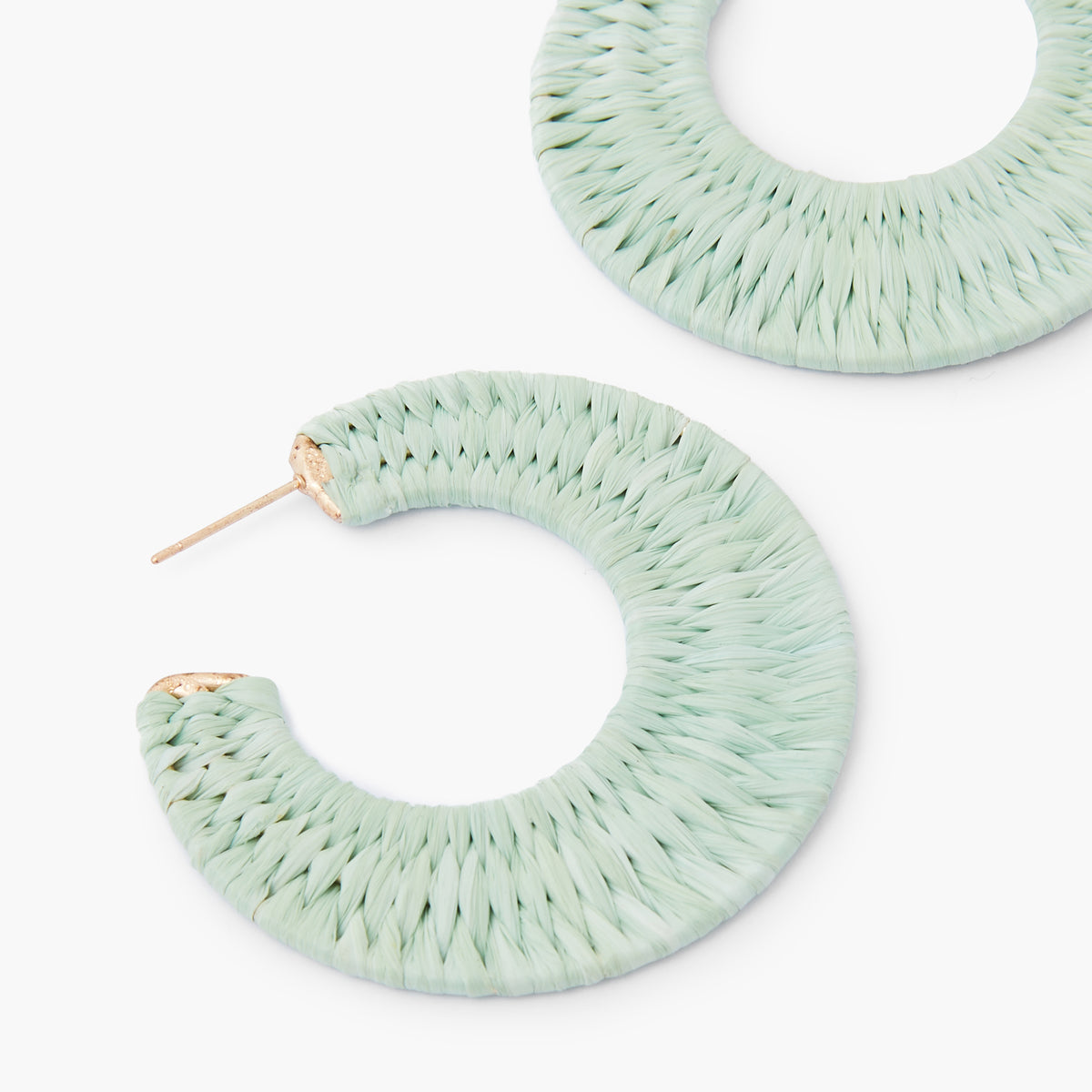 Créoles tissées en raphia