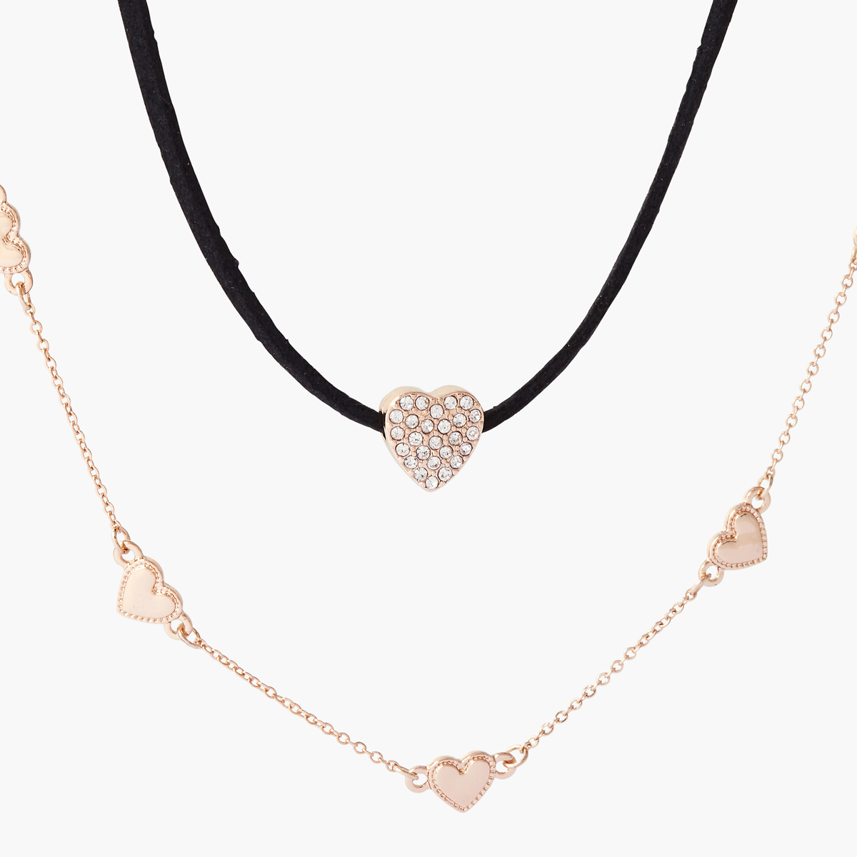 Set de 2 colliers cœur suédine noire et chaine dorée