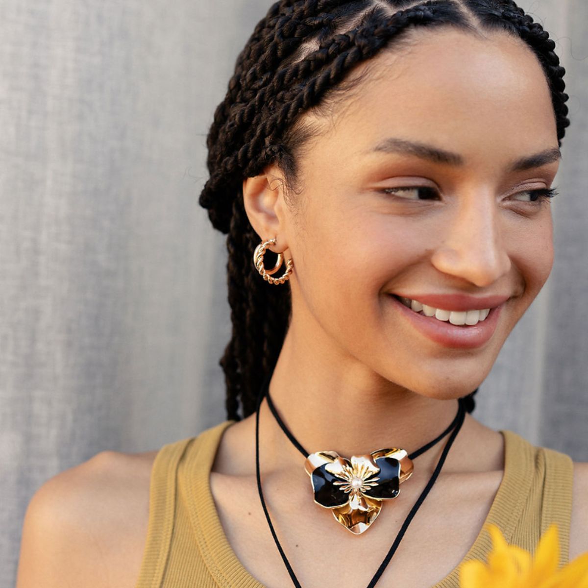 Set de 3 paires de petites créoles lisses, twistées et colorées