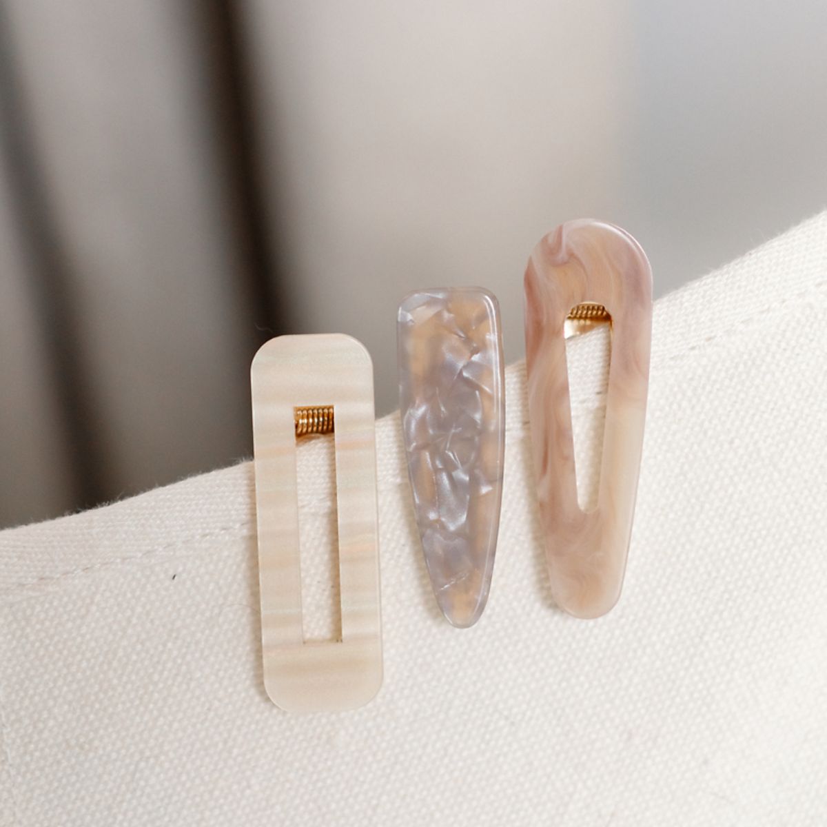 Set de 3 pinces à cheveux en résine