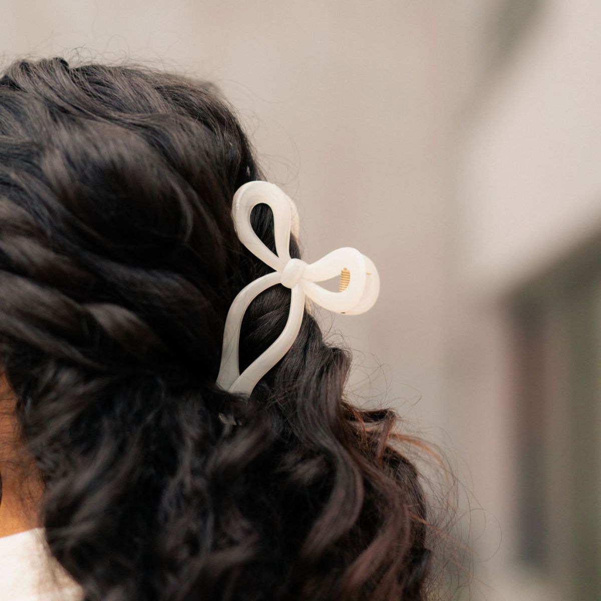 Pince à cheveux nœud ivoire