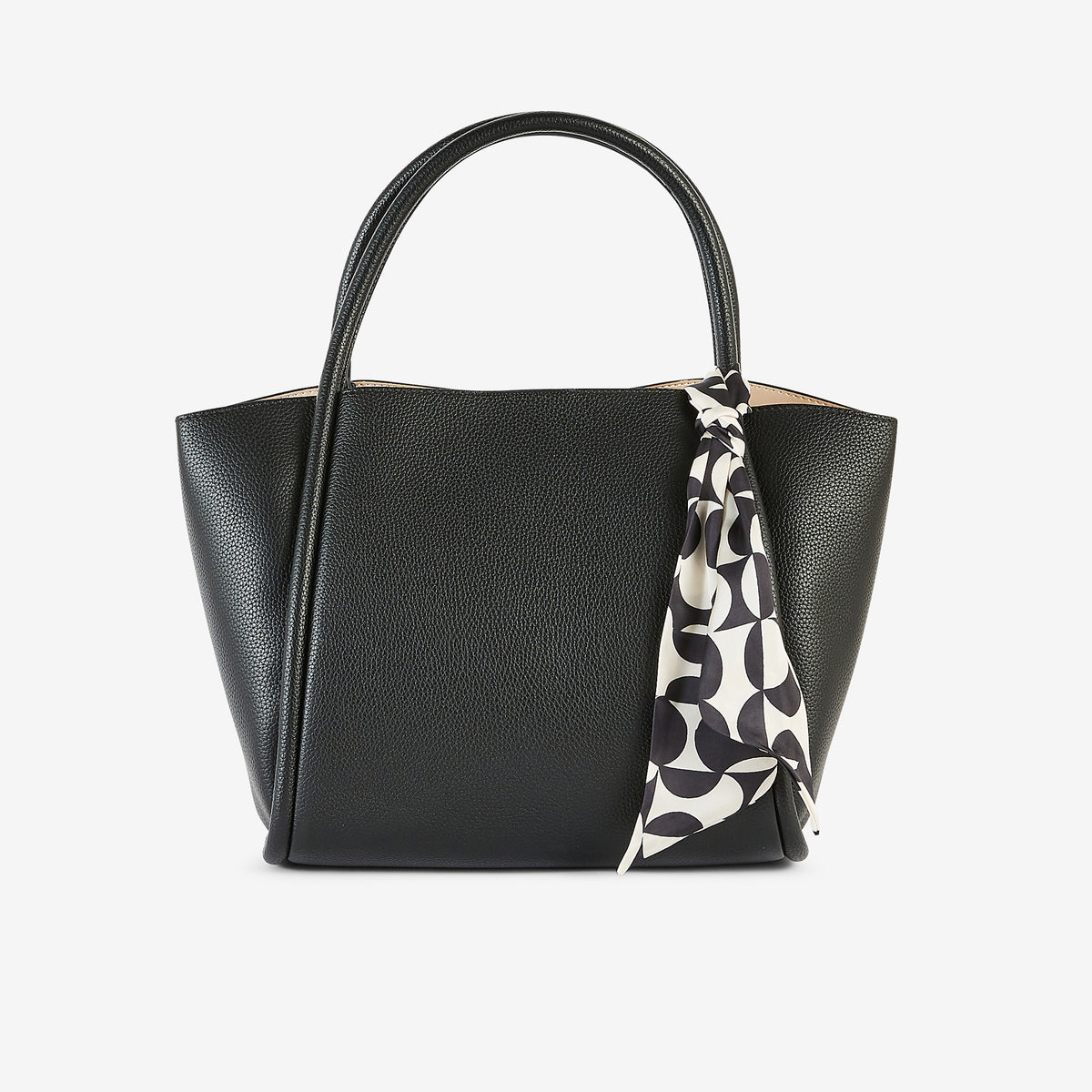 Cabas noir avec foulard