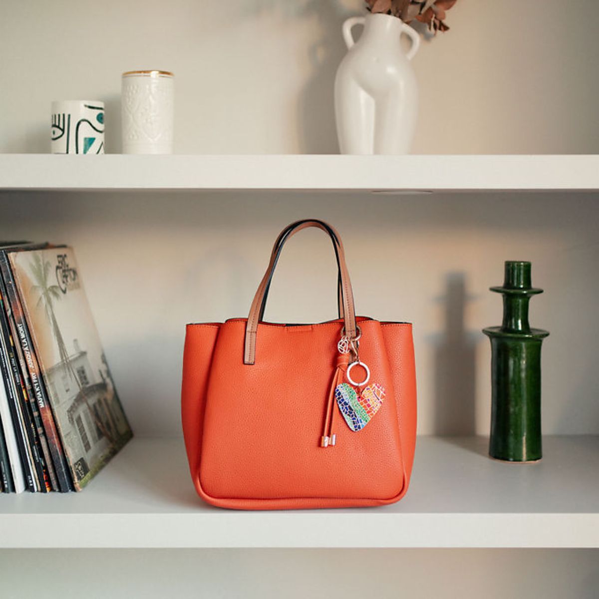 Sac à main effet grainé corail