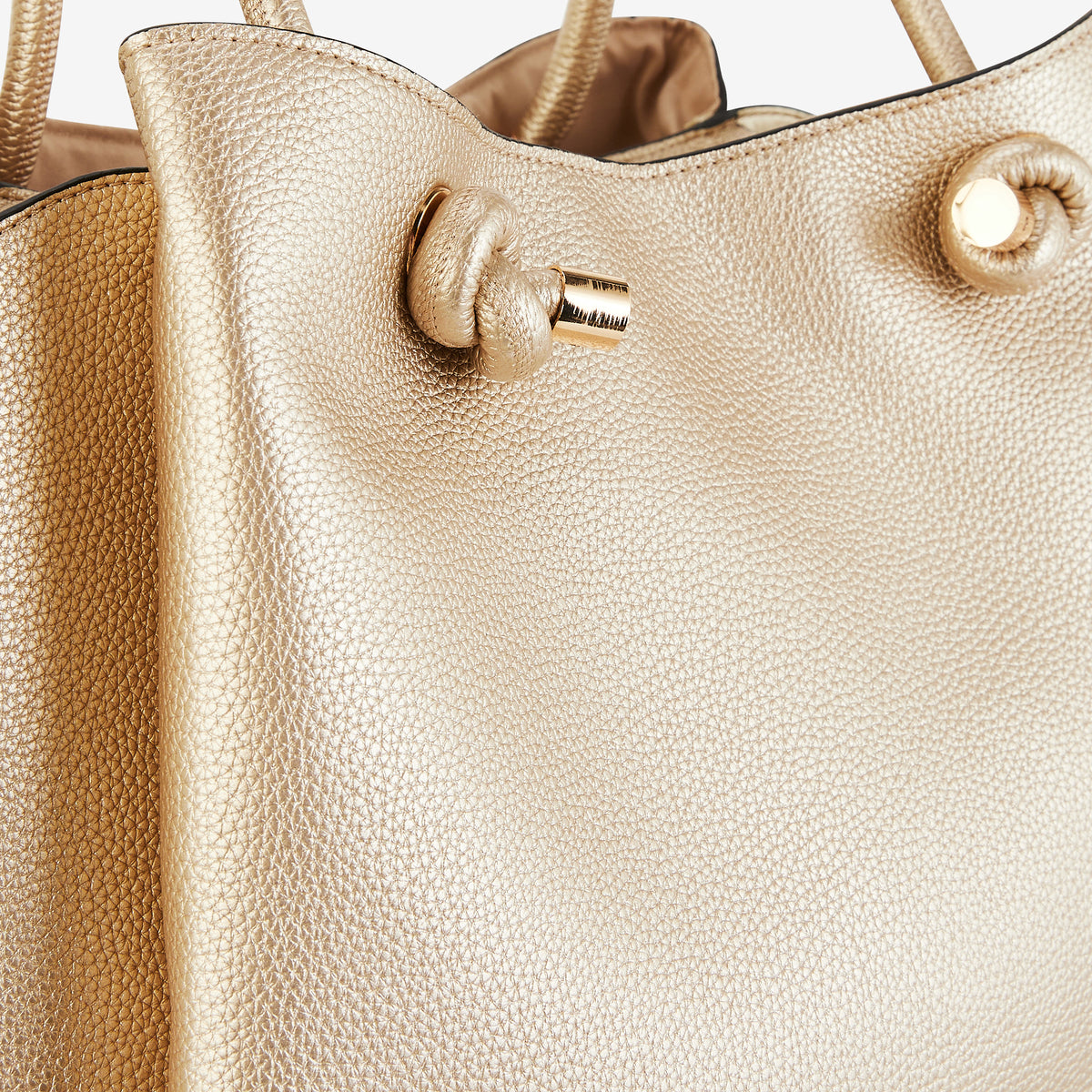 Sac porté épaule doré