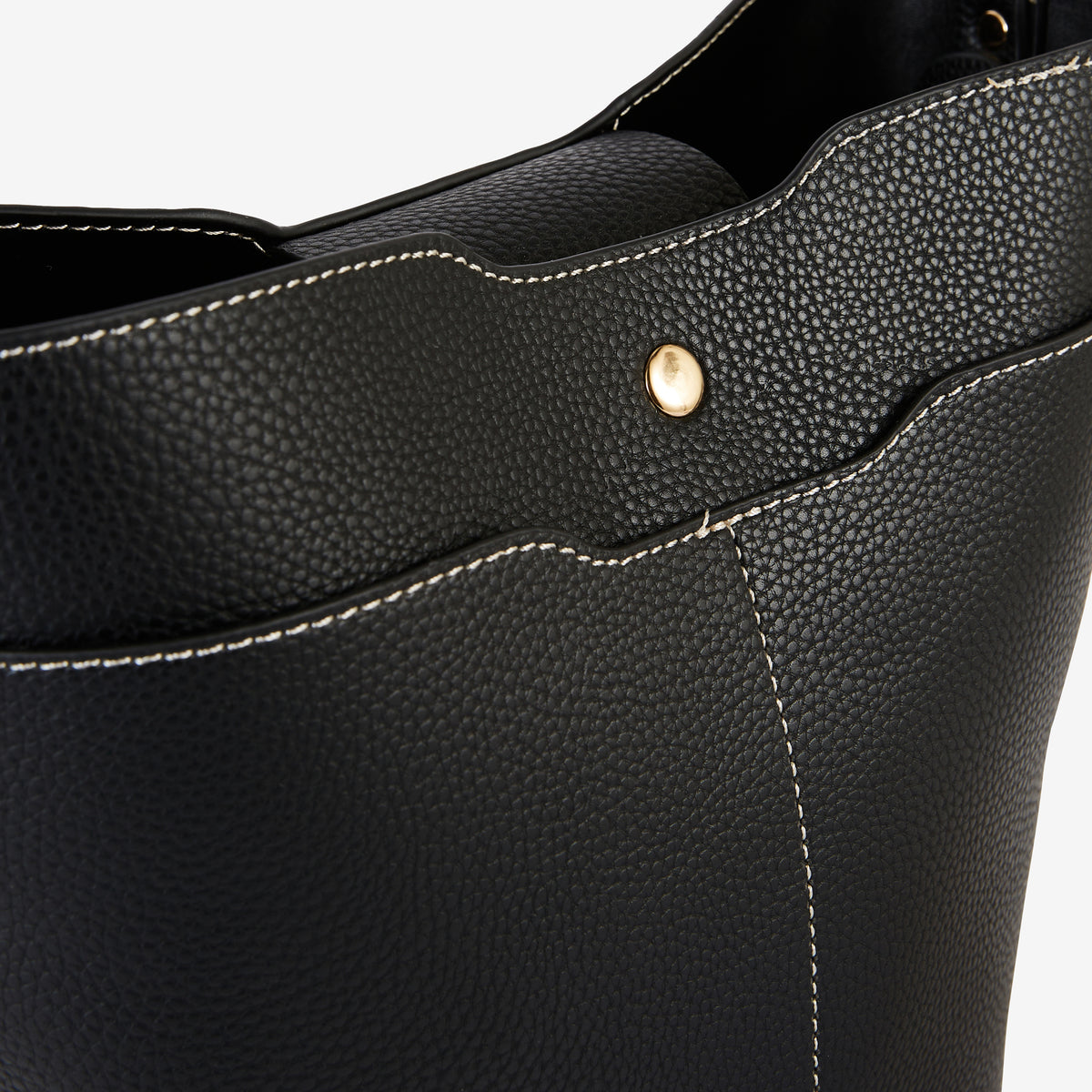 Sac seau noir effet grainé bandoulière à motifs