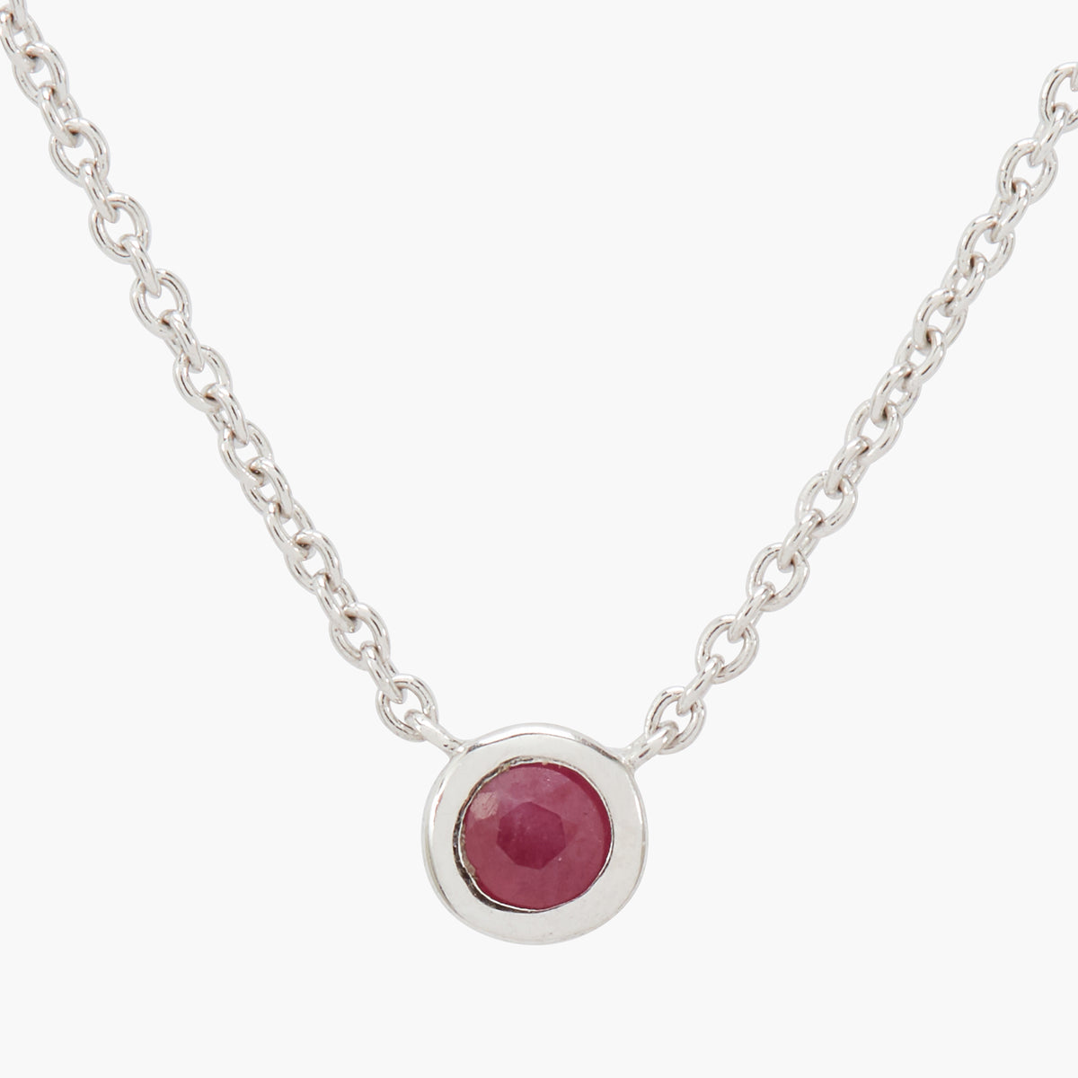Collier argent 925 serti d'une pierre de Rubis