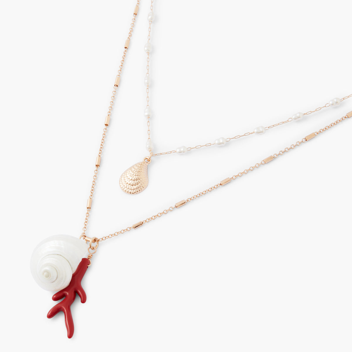 Collier double chaine avec pendentifs coquillages et corail