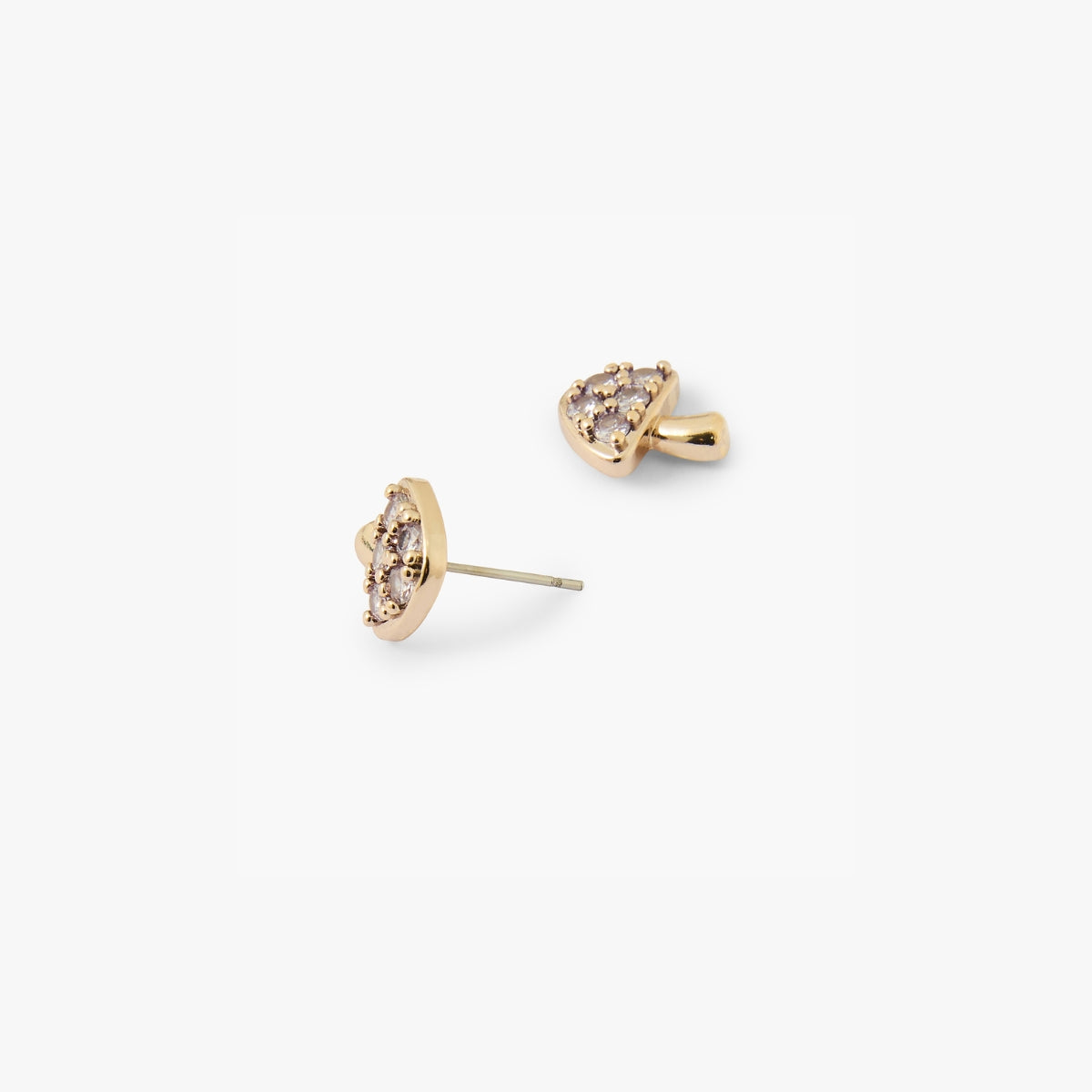 Puces d'oreilles champignon avec zircon
