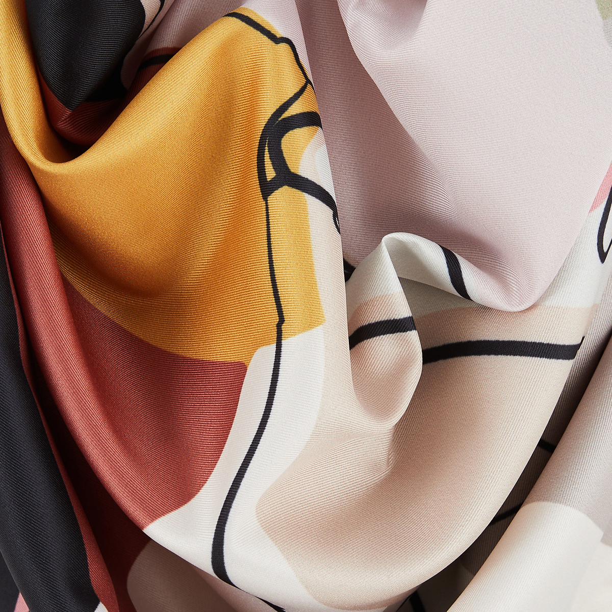 Foulard carré motif floral et abstrait multicolore