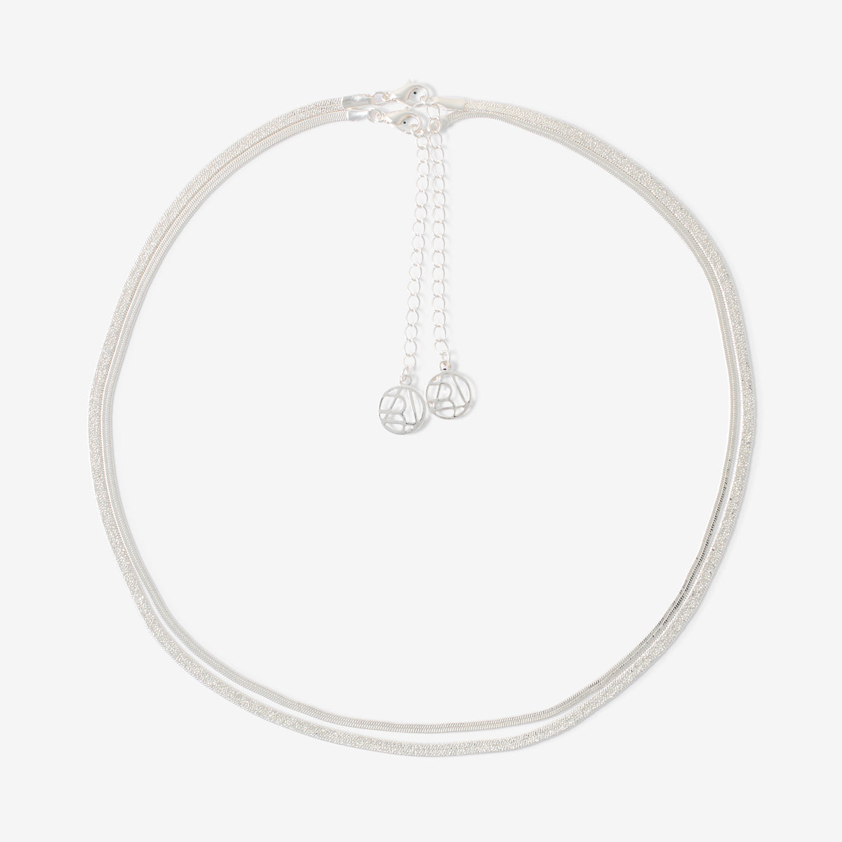 Set de 2 colliers chaînes miroir et sablé argentés