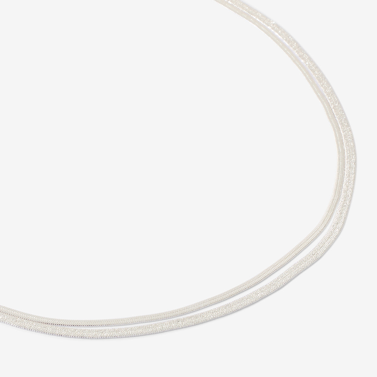 Set de 2 colliers chaînes miroir et sablé argentés