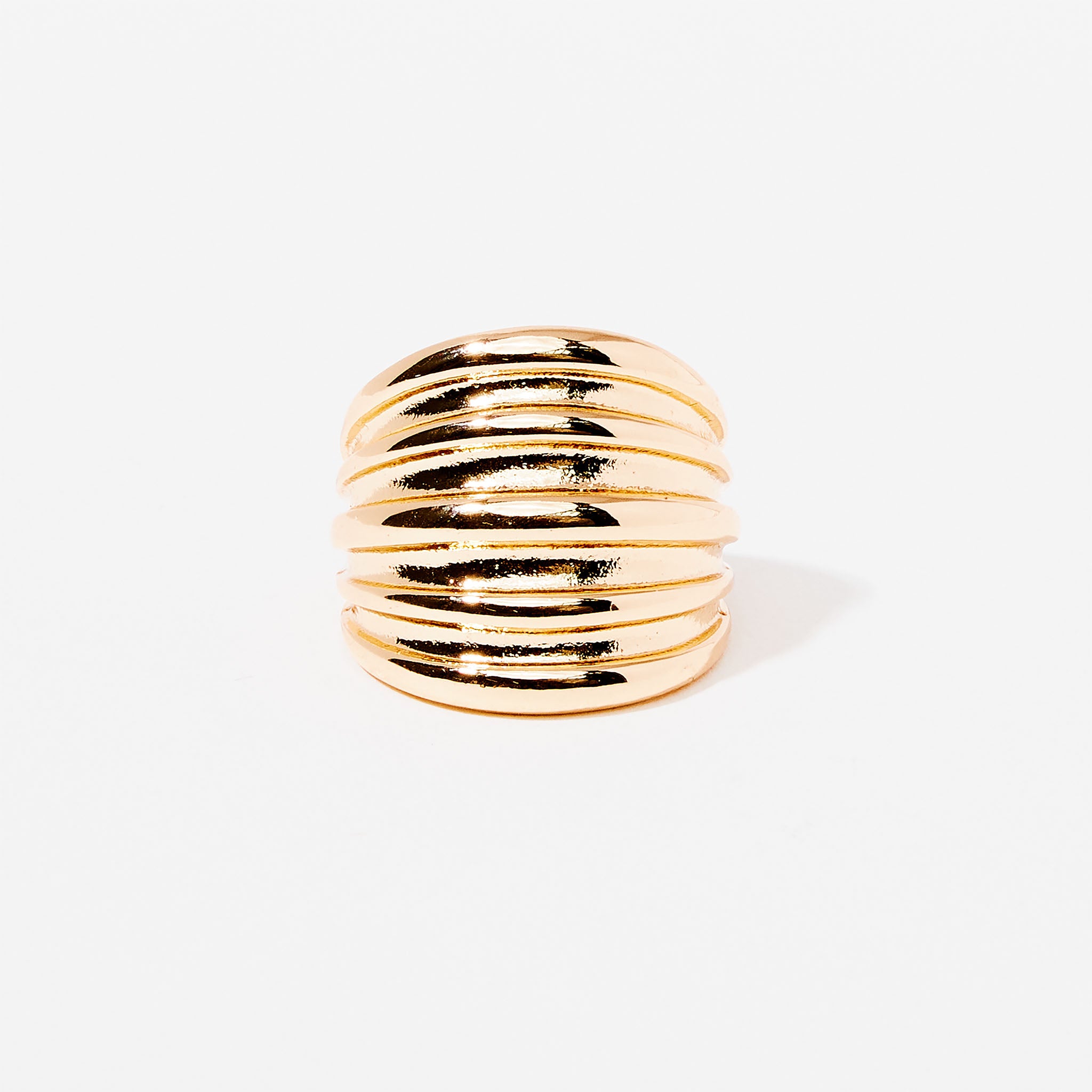 Bague striée dorée