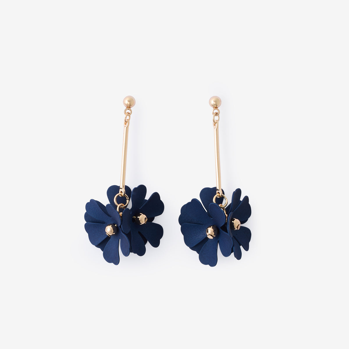 Boucles d’oreilles longues tige 3 fleurs bleues