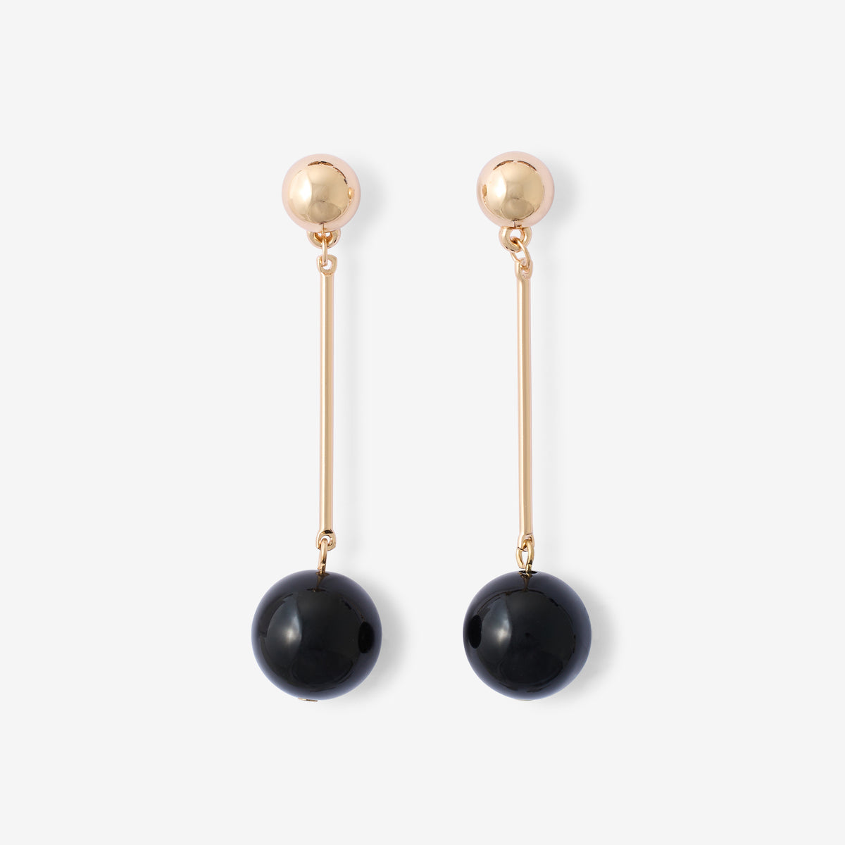 Boucles d'oreilles longue avec perle noir
