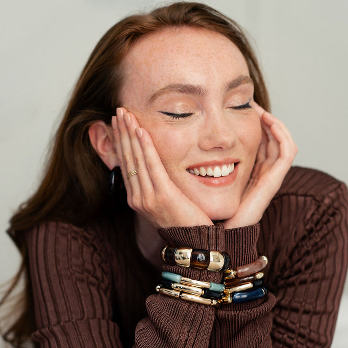 Bracelet élastique marron et doré