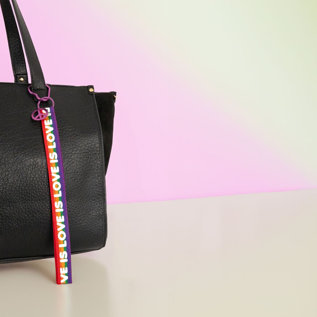 Porte-clé solidaire LOVE IS LOVE - BALABOOSTE x LE REFUGE