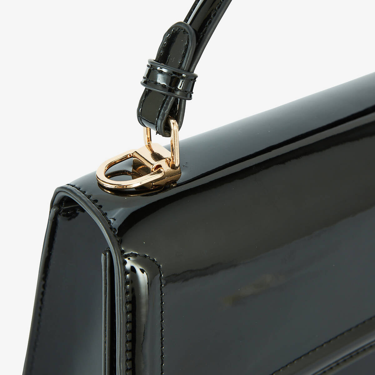 Sac porté main noir vernis