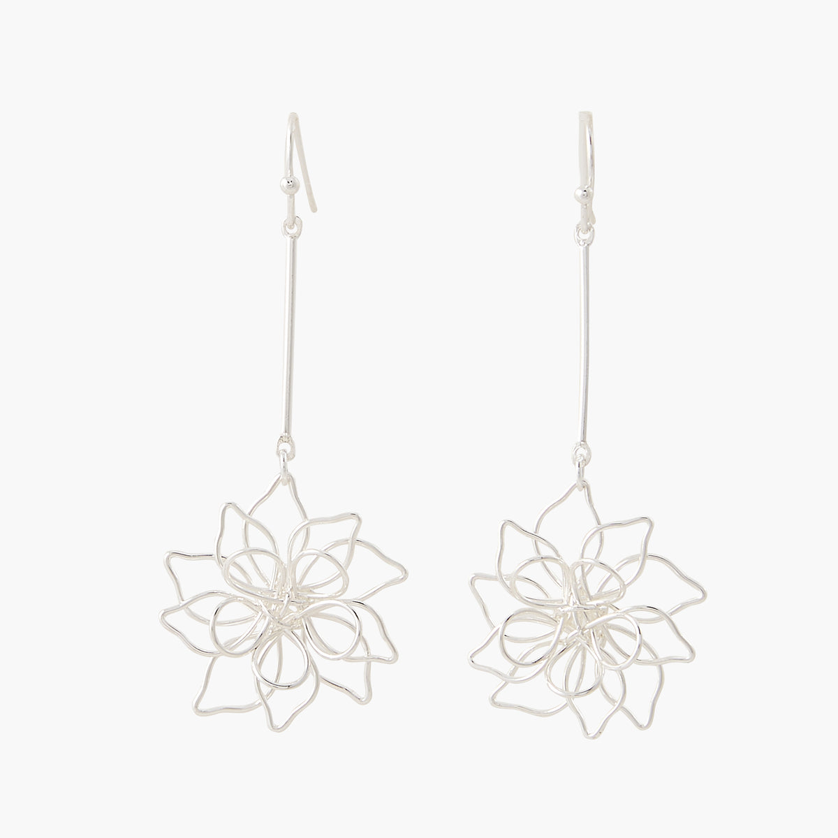Boucles d'oreilles pendantes à fleurs argentées