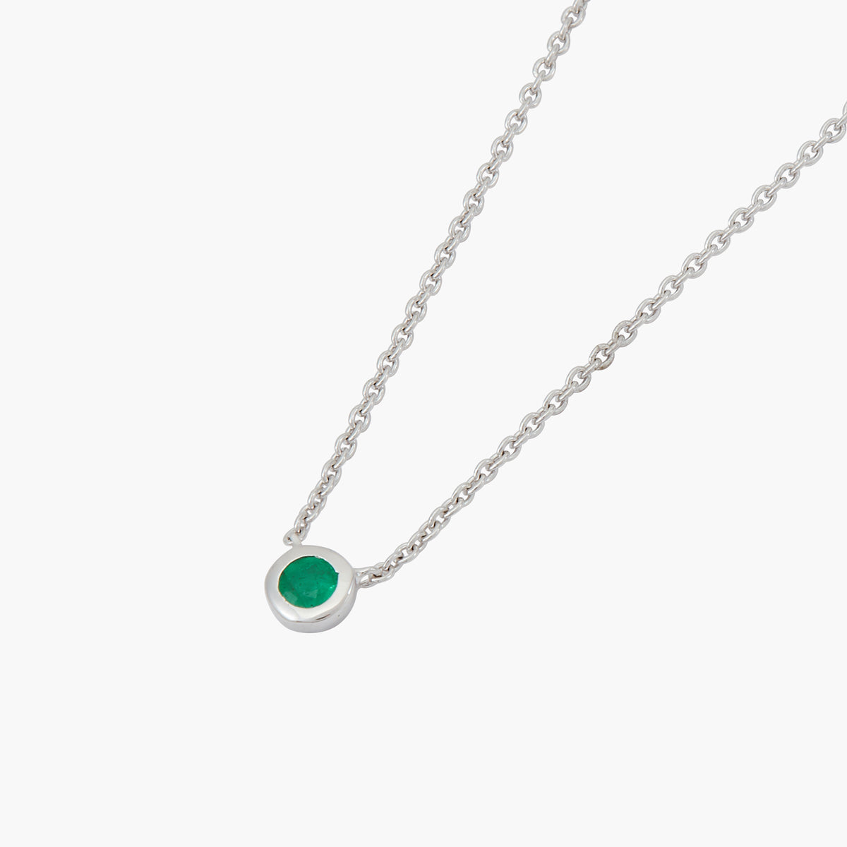 Collier argent 925 serti d'une pierre d'Emeraude