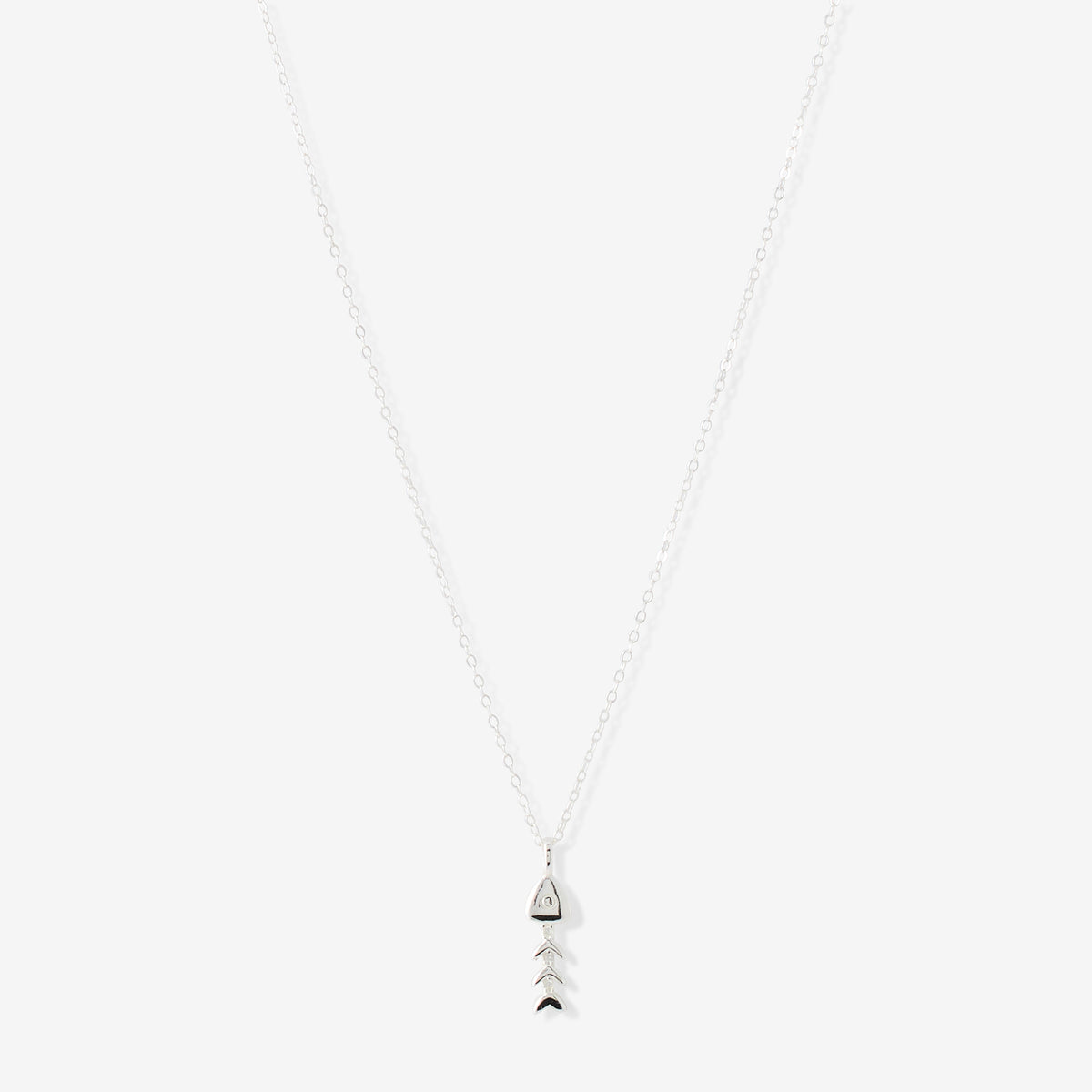 Collier pendentif poisson en argent garanti
