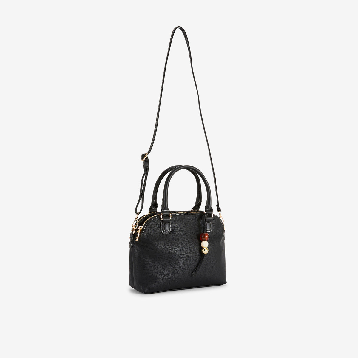 Petit sac porté main noir avec grigri de perles