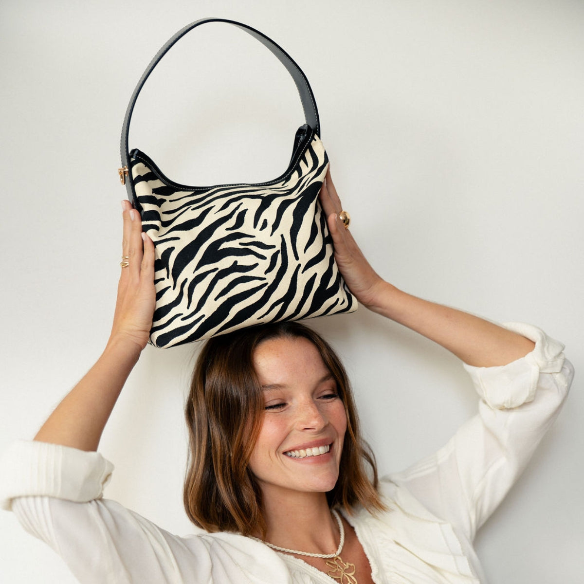 Sac épaule motif zèbre beige et marron