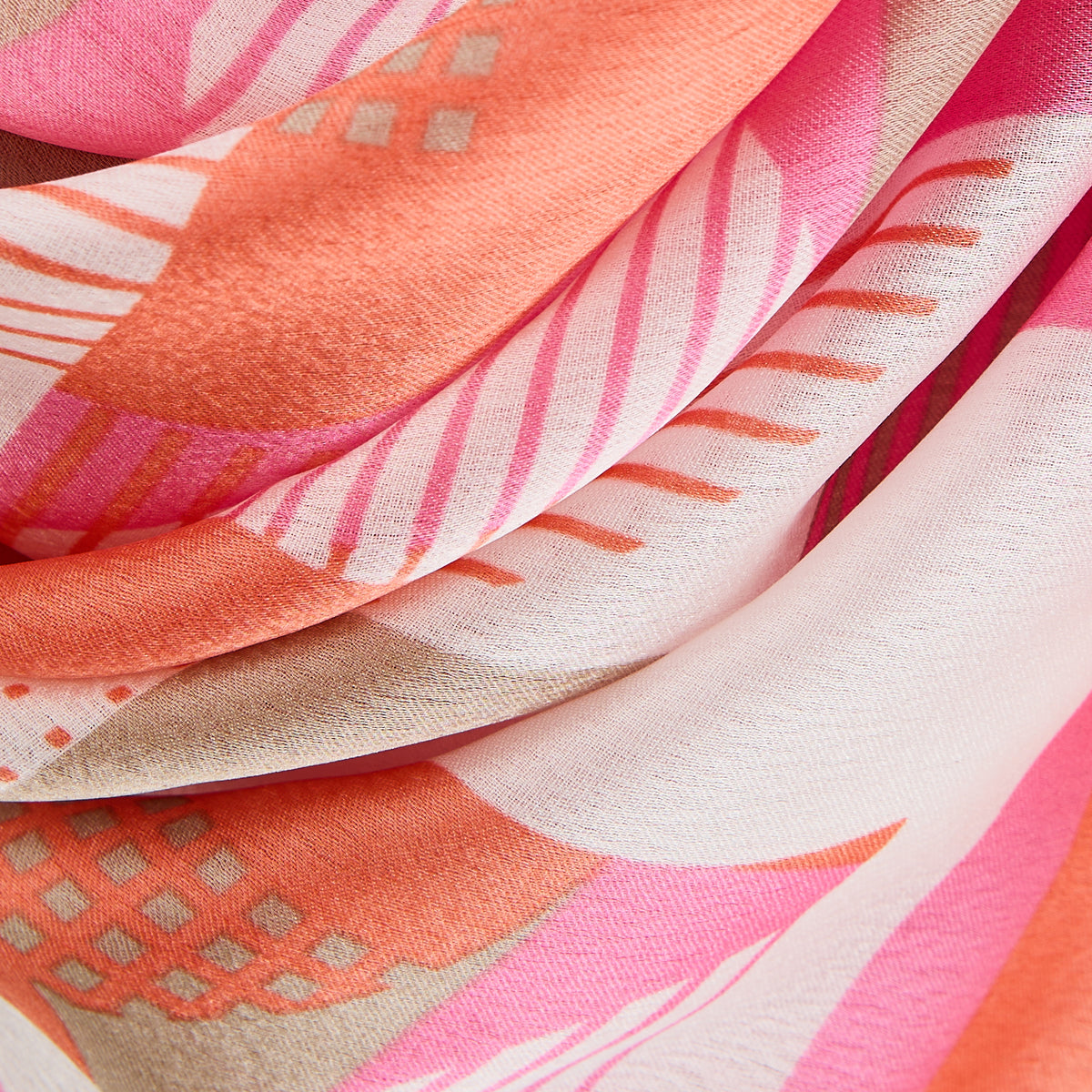 Foulard carré à motif géométrique