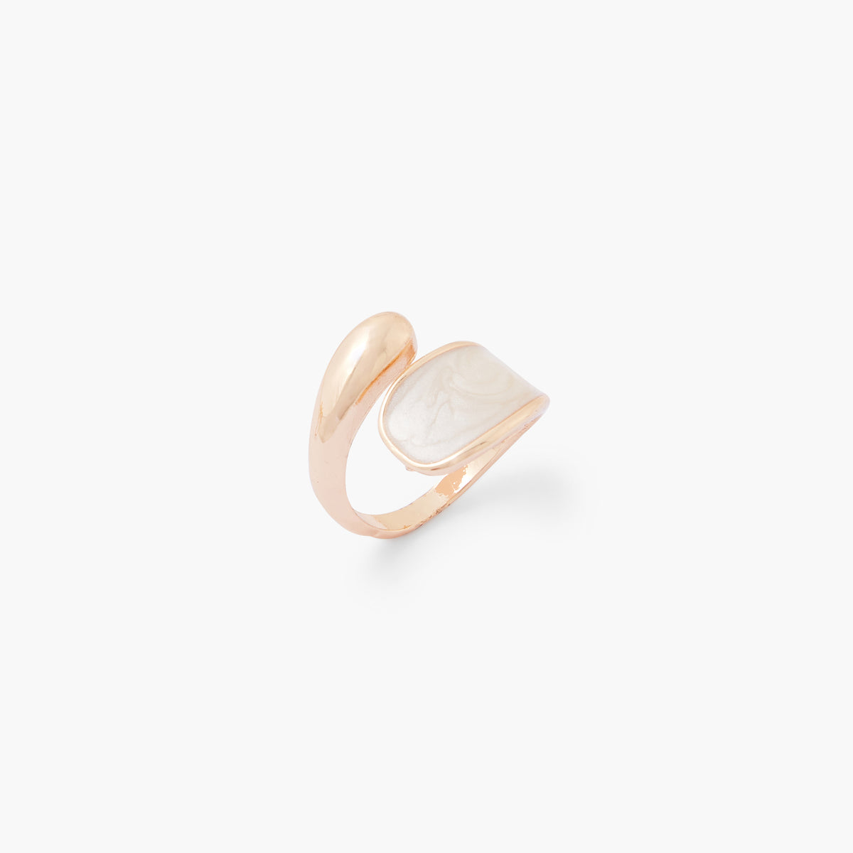 Bague ouverte blanche et dorée