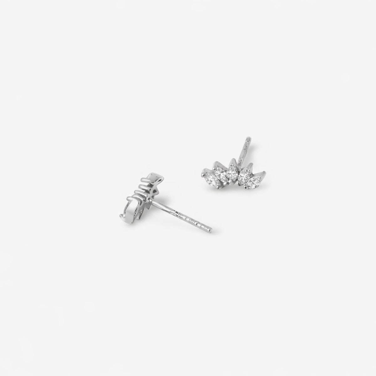 Puces d'oreilles pétales de zircon - argent 925