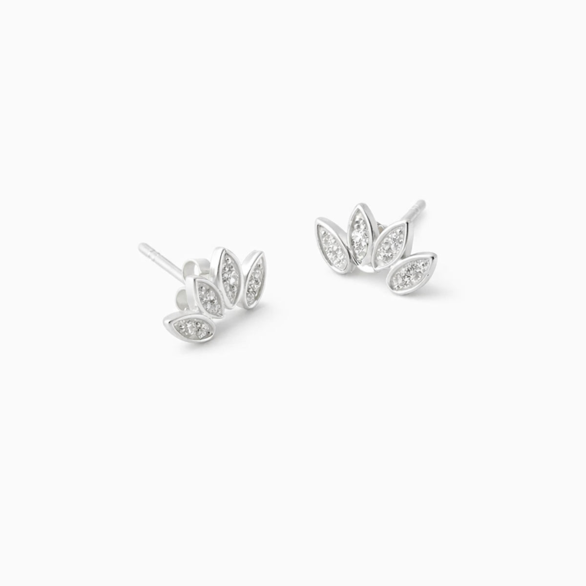 Puces d'oreilles pétales de zircon - argent 925