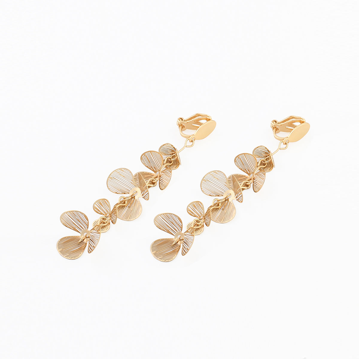 Boucles d'oreilles clips - longues fleurs dorées