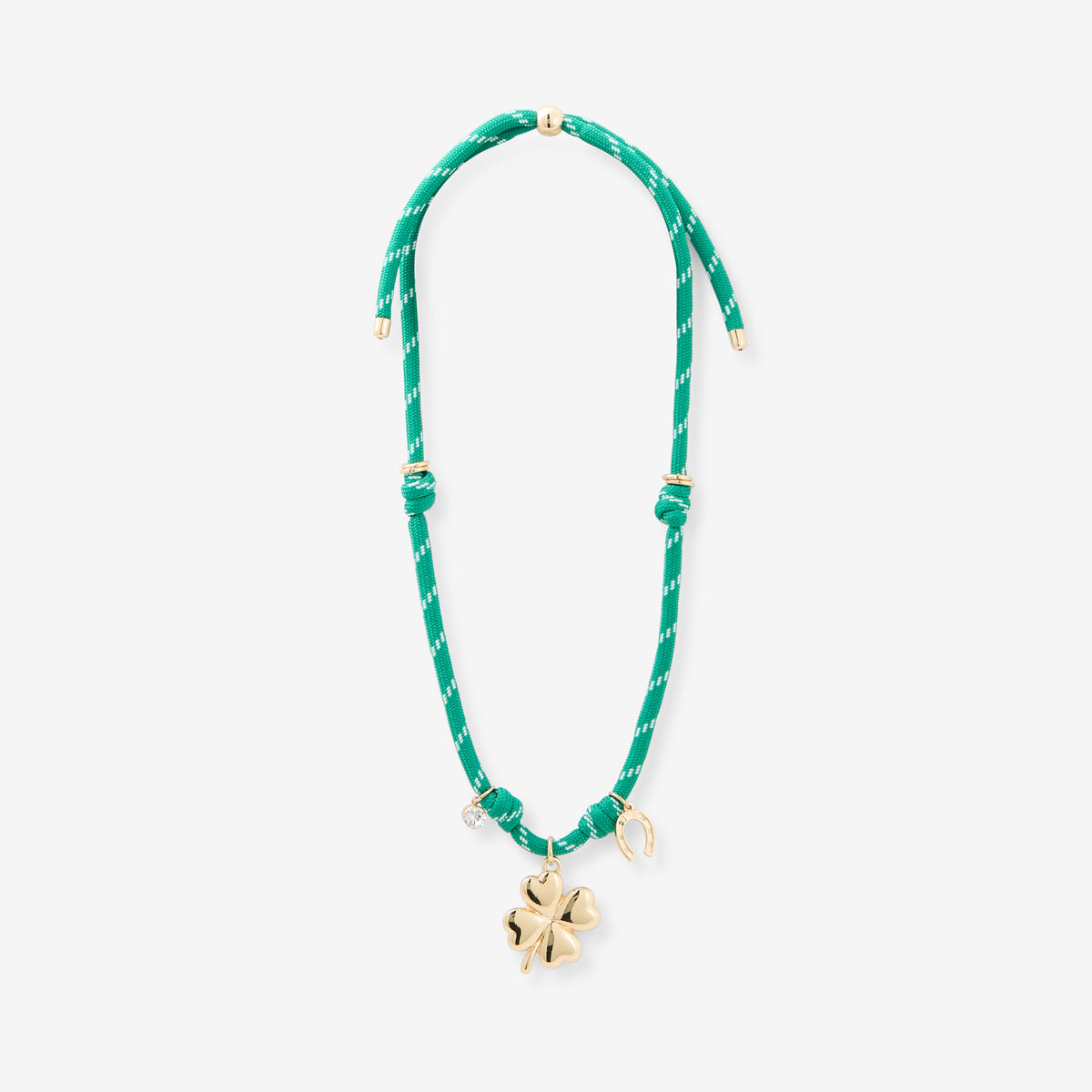 Collier cordons vert à charms trèfle