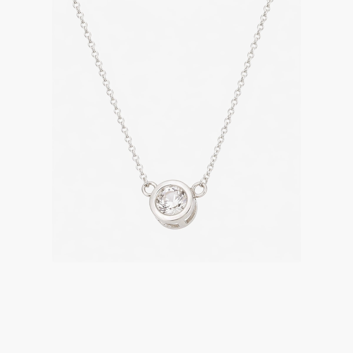 Collier chaîne fine pendentif zircon