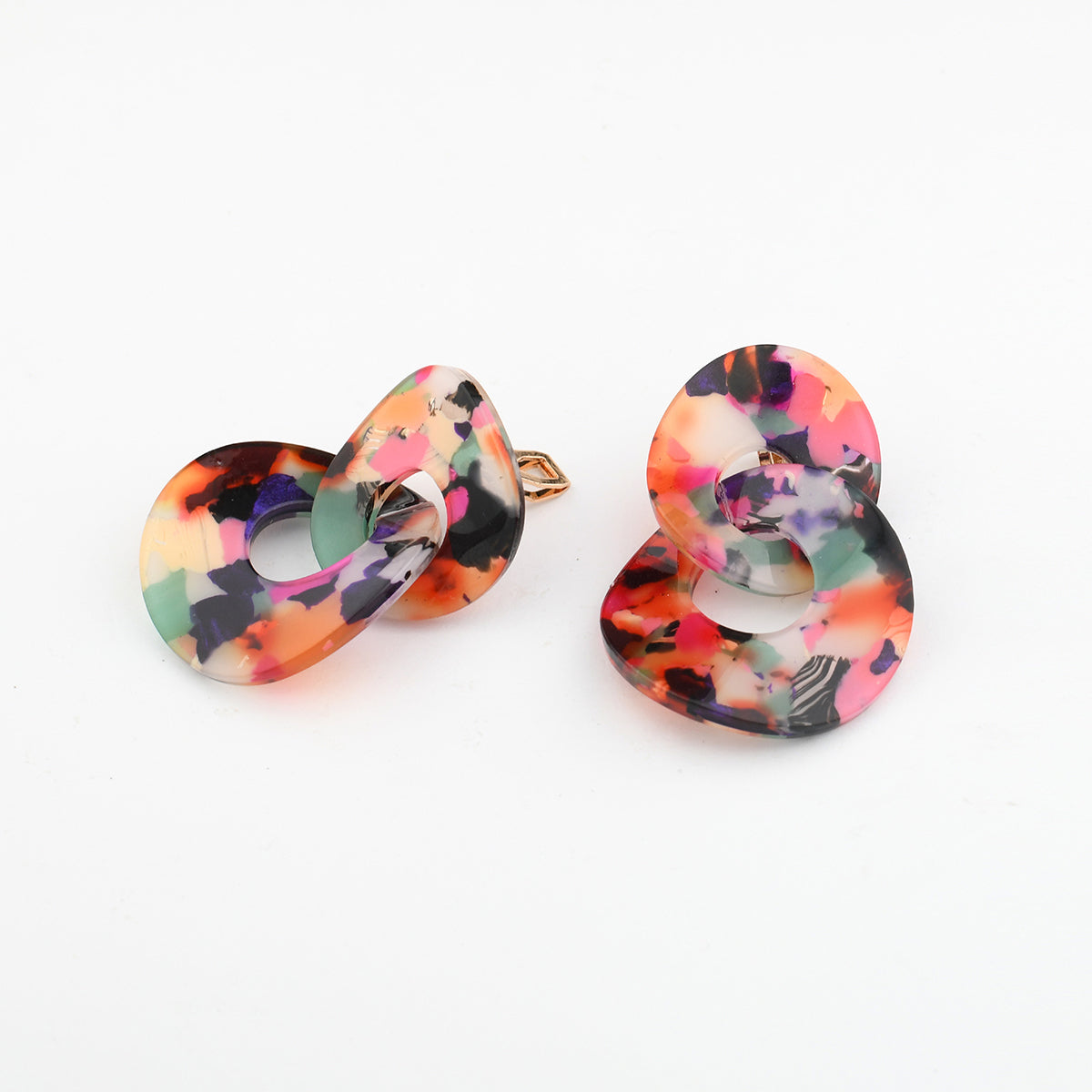 Boucles d'oreilles clips - cercles entrelacés multicolores