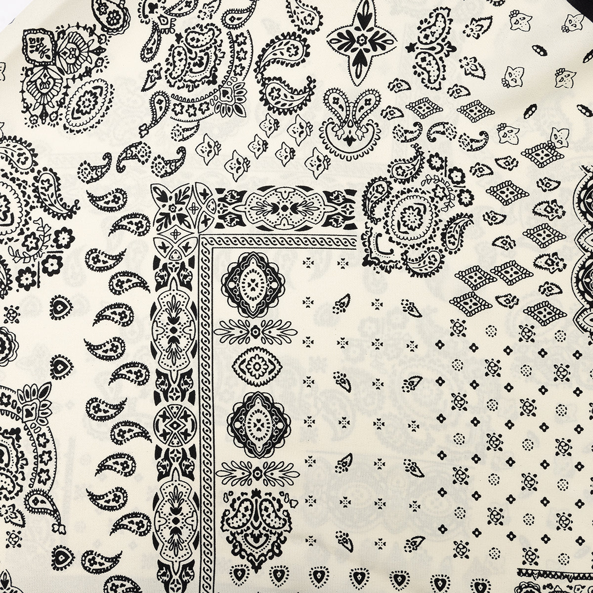 Foulard triangle motif bandana noir et blanc