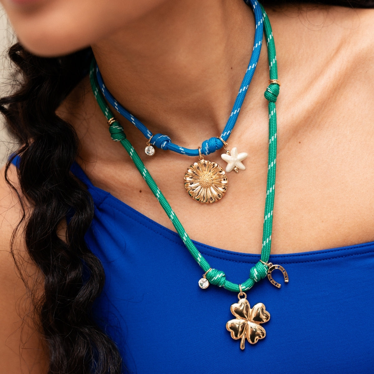 Collier cordons rose à charms cœur et étoile