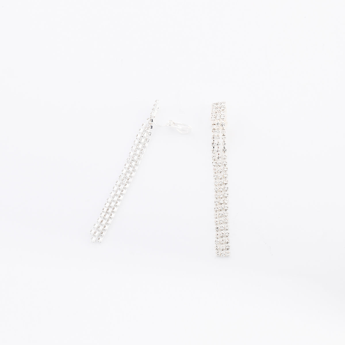 Boucles d'oreilles clips - pendantes strassées argentées