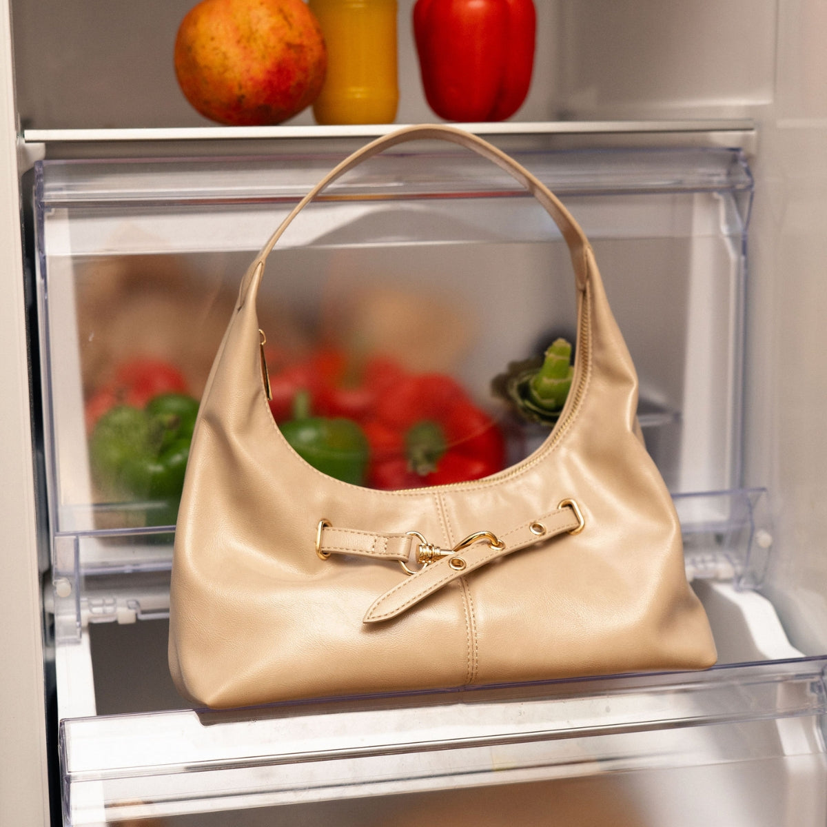Sac hobo effet brillant beige