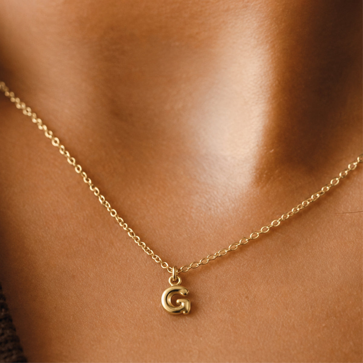 Collier à pendentif lettre G acier inoxydable