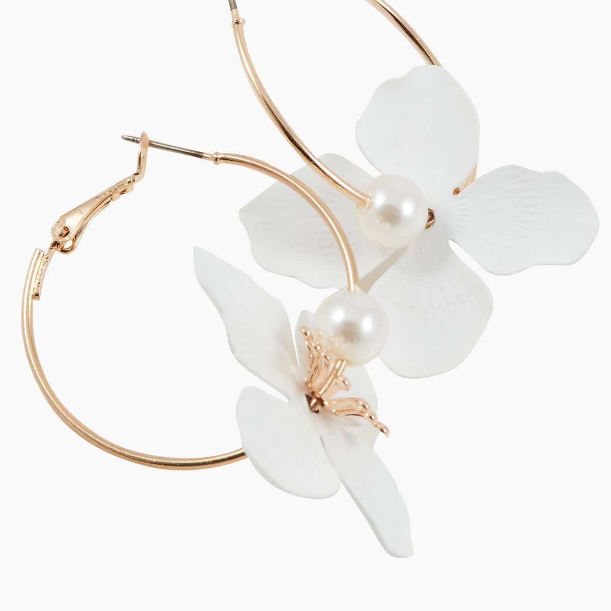 Créoles fleurs blanches et dorées