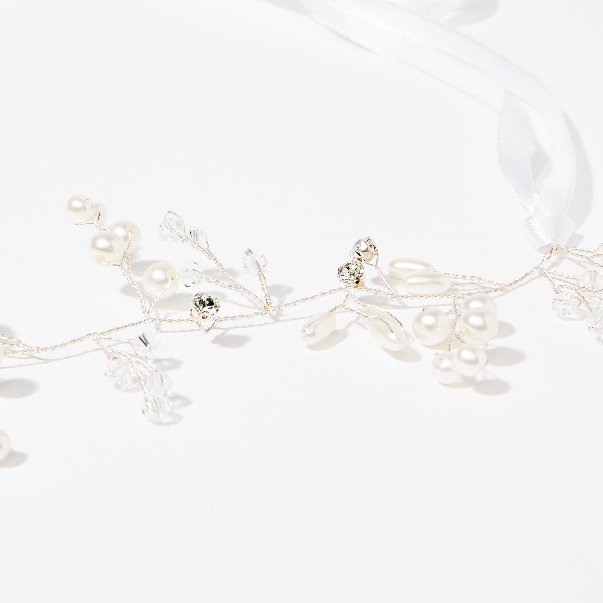 Couronne de fleur en ruban - blanc