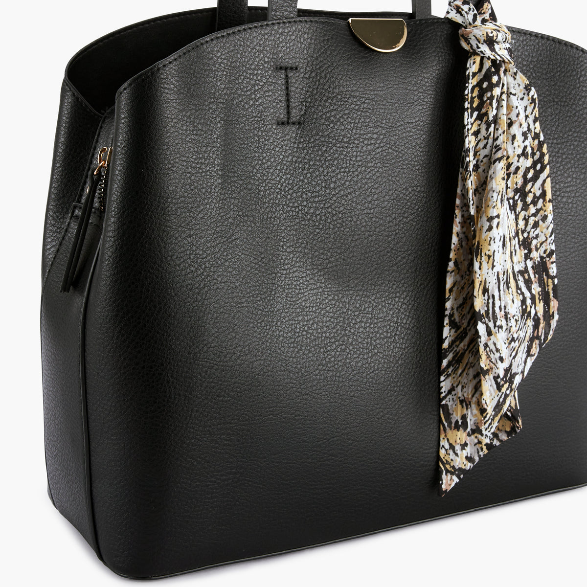 Sac épaule noir avec foulard